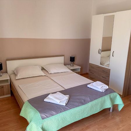 Apartments Barica คิร์ก ภายนอก รูปภาพ
